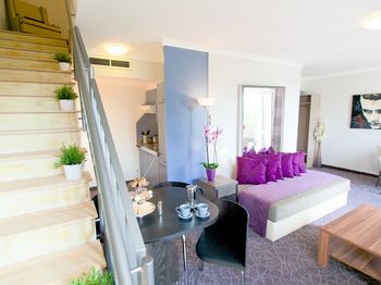 24hours Apartment Hotel