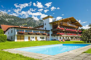 Hotel Huberhof