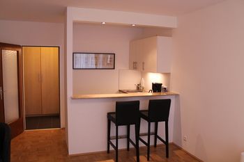 Vienna's Place Studio-Apartments Karlsplatz