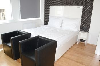 Vienna Inn Apartments