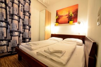 AJO Apartments Messe