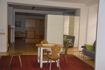 Hans-Sachs-Gasse 10