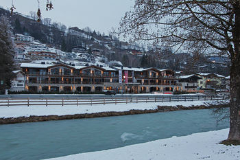 Avenida Mountain Lodges by Alpin Rentals