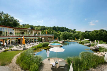 Quellenhotel Heiltherme Bad Waltersdorf