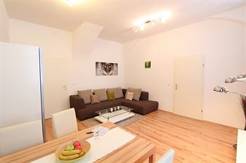 CheckVienna – Apartment Czerningasse
