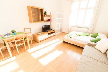 CheckVienna - Apartment Favoritenstrasse