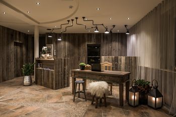 THOMSN-Rock.Hotel
