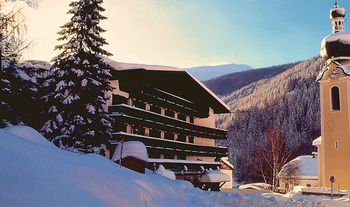 Basur - das Schihotel am Arlberg