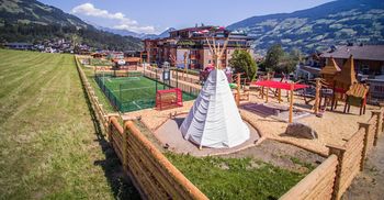 alpina zillertal -  family . lifestyle . kinderhotel