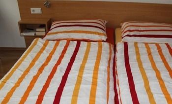 Designer Apartment In City Centre