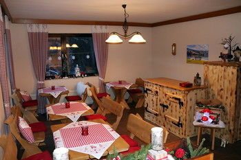 Pension & Cafè Waldschenke