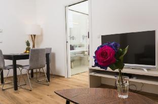 Prater Lounge