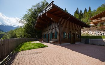 Mountain & Valley Lodge