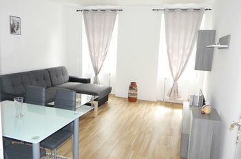 Era Apartments Angeligasse