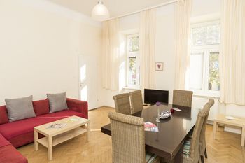 Six House BASIC by Welcome2Vienna