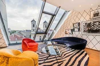 Penthouse near the town hall Vienna
