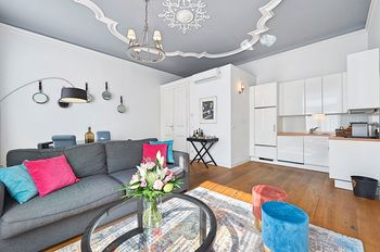 6 Rooms - 1070