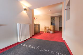 LakeSide Apartments