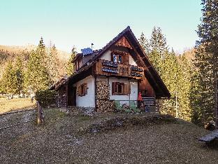 Nice chalet in Sankt Oswald - Bad Kleinkirchheim with 