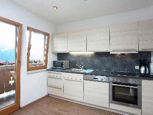 Welcoming Apartment in Hollersbach im Pinzgau near Ski Area