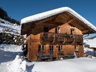 Cozy Chalet with Sauna in Grossarl