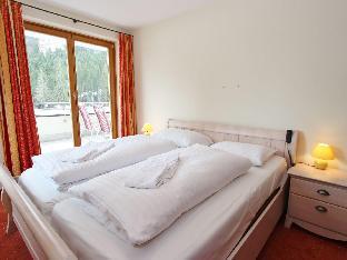 Apartment in Saalbach-Hinterglemm with terrace