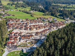 Very luxurious chalet consisting of two apartments