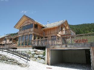 Detached luxurious chalet in Hohentauern  Styria near the ski area