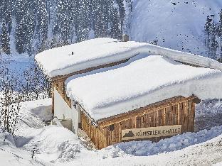 Modern chalet in Saalbach-Hinterglemm with sauna