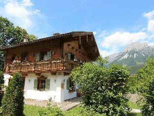 Holiday home in Ellmau near the ski lift