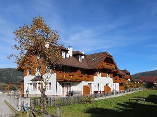 Attractive apartment with garden in Salzburg