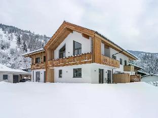 Spacious Chalet with Sauna in Saalbach-Hinterglemm
