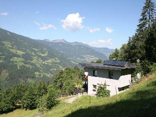 Comfy Apartment in Aschau im Zillertal with Ski boot heaters and Sauna