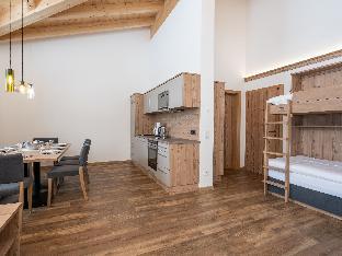 Luxury Chalet in Saalbach-Hinterglemm with Sauna