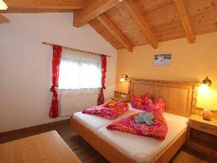 Quaint Apartment in Langenfeld with Sauna