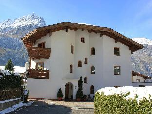 Spacious Apartment in Langenfeld with Terrace