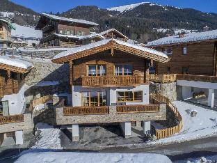 Chalet in Neukirchen am Grossvenediger with sauna