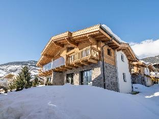 Luxurious chalet in Piesendorf with sauna
