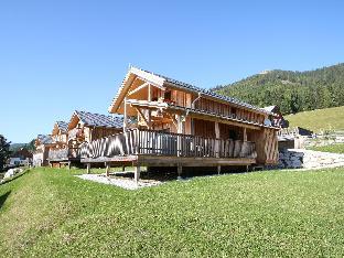 Cozy chalet in Hohentauern  Styria with hot tub and sauna