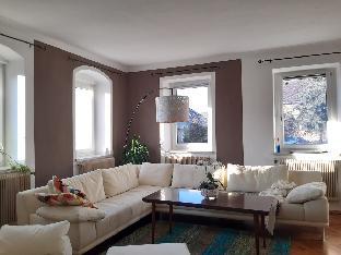 Schöne Altbauwohnung auf dem Land