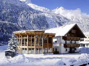 Flat in Langenfeld near the ski area