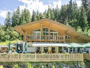 Group apartment in Reitleben directly on the lake