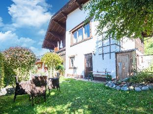 Cozy apartment in Feichten with terrace