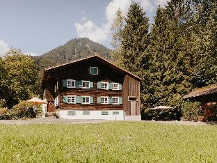 An oasis in the green with majestic mountain view