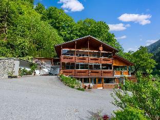 Spacious apartment in Tschagguns with garden
