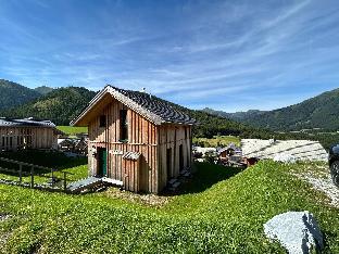 Lavish chalet with sauna near ski-slope