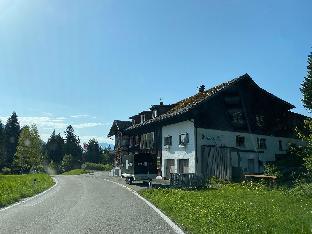 Cosy apartment in Sibratsgfall with garden