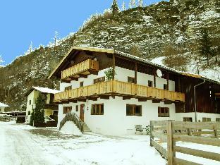Large farmhouse only 8 km from Solden