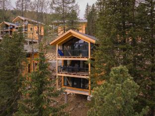 Appealing chalet with balcony
