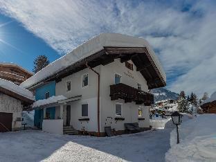 Cozy Apartment in Kirchberg in Tirol with Private Garden